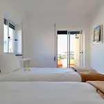 Дом отдыха Mbird Rosario Lay-z Family House