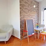 Mbird Rosario Lay-z Family House