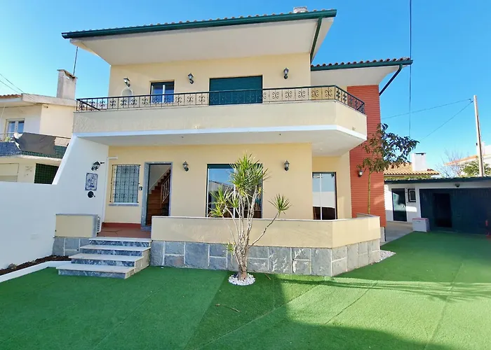 Mbird Rosario Lay-z Family House Віавіа