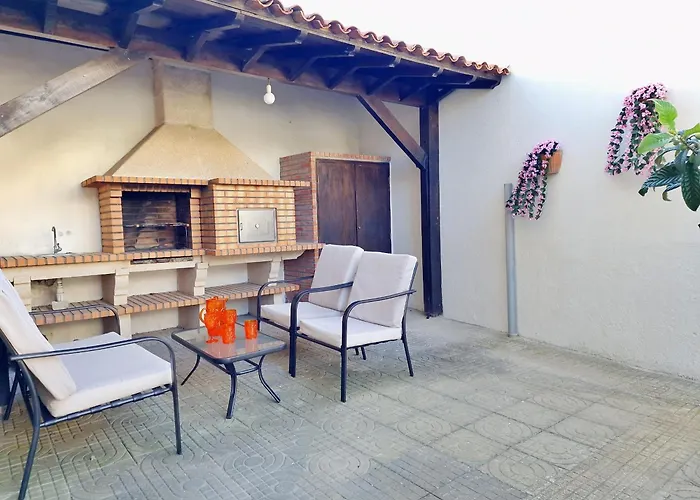 Dom wakacyjny Mbird Rosario Lay-z Family House *