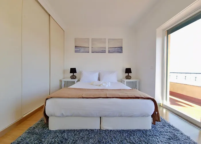 Mbird Rosario Lay-z Family House * Віавіа