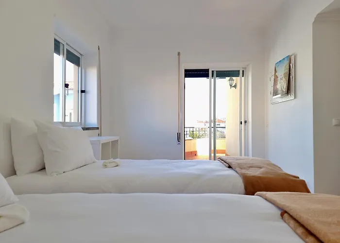Dom wakacyjny Mbird Rosario Lay-z Family House
