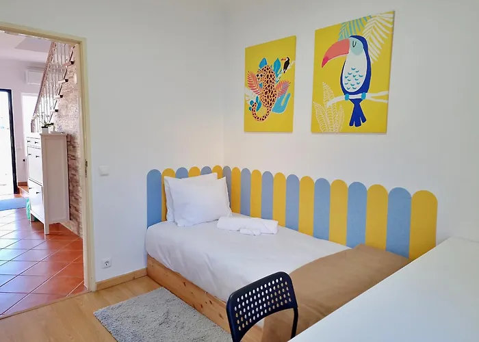 Dom wakacyjny Mbird Rosario Lay-z Family House